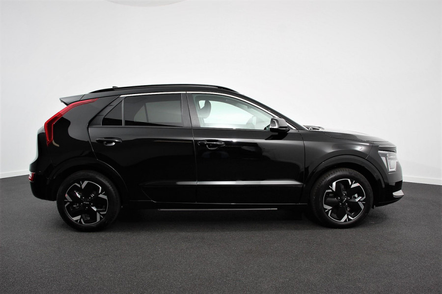 Kia Niro EV DynamicPlusLine 64.8 kWh Nieuw Model! Navigatie Half Leder Schuif-kantel dak Electrisch bedienbare achterklep DAB Led Camera