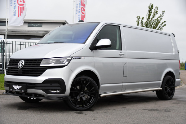 Volkswagen Transporter 2.0 TDI L2H1 28 Bulli Virtual, Camera, Carplay, Adaptieve Cruise, Automaat, 150pk, Sensoren, Leder, Multimedia, Trekhaak, Uniek!