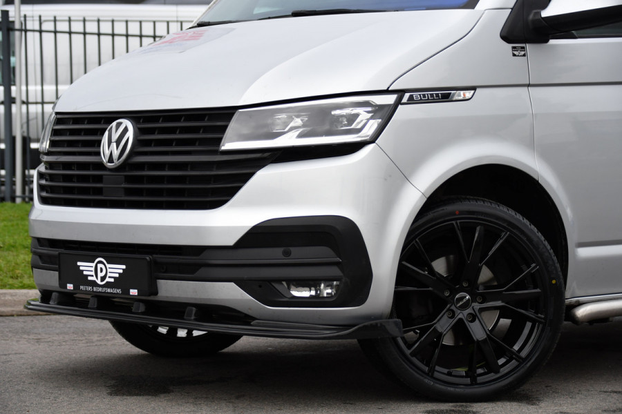 Volkswagen Transporter 2.0 TDI L2H1 28 Bulli Virtual, Camera, Carplay, Adaptieve Cruise, Automaat, 150pk, Sensoren, Leder, Multimedia, Trekhaak, Uniek!