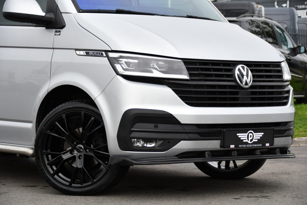 Volkswagen Transporter 2.0 TDI L2H1 28 Bulli Virtual, Camera, Carplay, Adaptieve Cruise, Automaat, 150pk, Sensoren, Leder, Multimedia, Trekhaak, Uniek!
