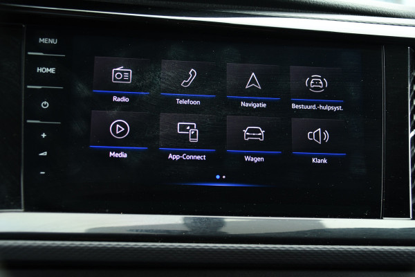 Volkswagen Transporter 2.0 TDI L2H1 28 Bulli Virtual, Camera, Carplay, Adaptieve Cruise, Automaat, 150pk, Sensoren, Leder, Multimedia, Trekhaak, Uniek!