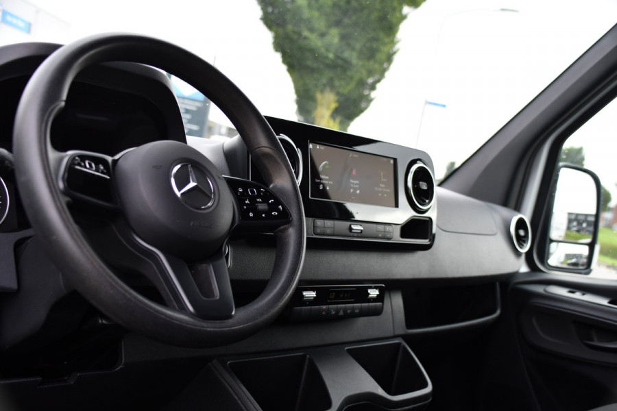 Mercedes-Benz Sprinter 319 1.9 CDI L2H1 RWD PB Edition Camera, Carplay, 190pk, LED, Trekhaak, 10,5'' Mbux, Automaat, Clima, NAVI, Uniek!