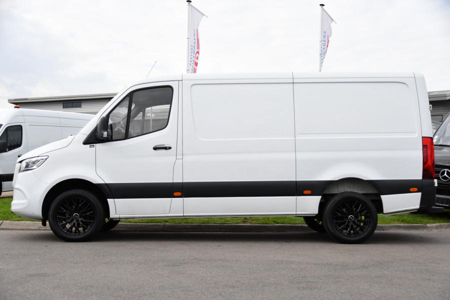 Mercedes-Benz Sprinter 319 1.9 CDI L2H1 RWD PB Edition Camera, Carplay, 190pk, LED, Trekhaak, 10,5'' Mbux, Automaat, Clima, NAVI, Uniek!