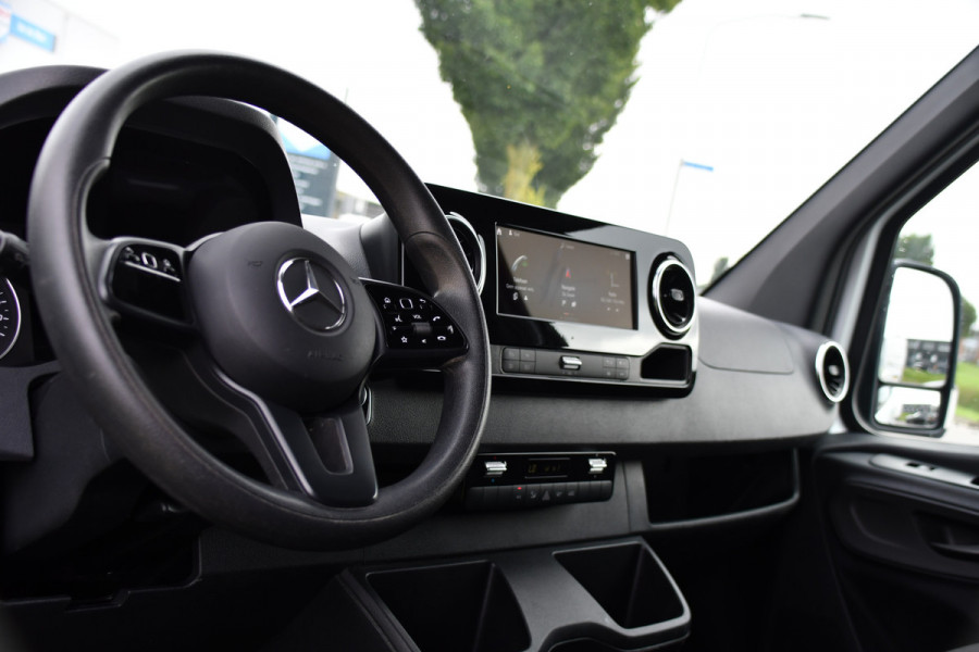 Mercedes-Benz Sprinter 319 1.9 CDI L2H1 RWD PB Edition Camera, Carplay, 190pk, LED, Trekhaak, 10,5'' Mbux, Automaat, Clima, NAVI, Uniek!