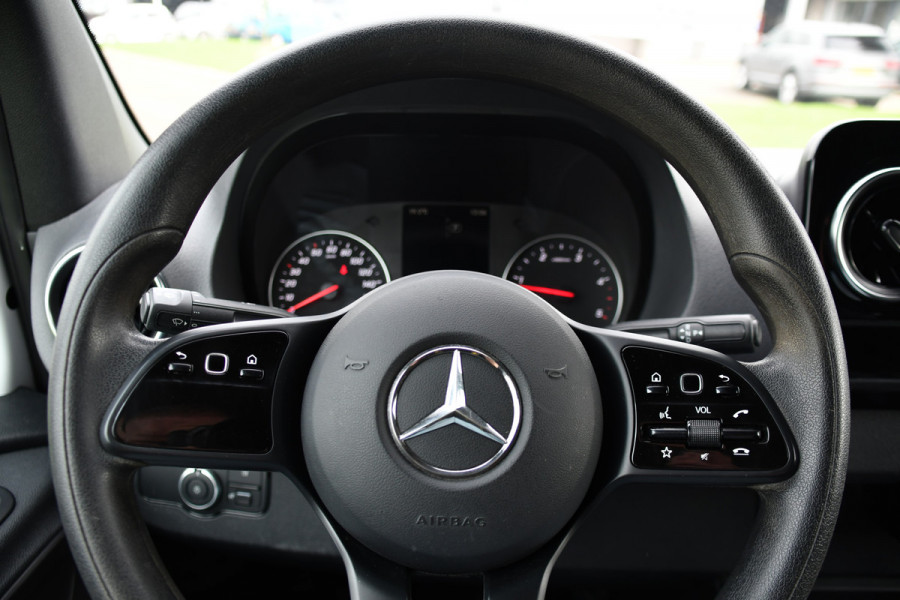 Mercedes-Benz Sprinter 319 1.9 CDI L2H1 RWD PB Edition Camera, Carplay, 190pk, LED, Trekhaak, 10,5'' Mbux, Automaat, Clima, NAVI, Uniek!