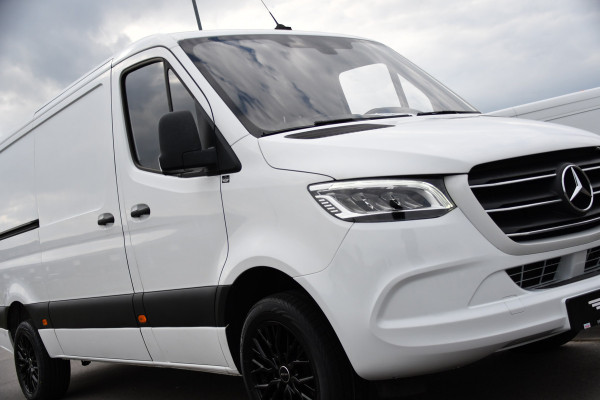Mercedes-Benz Sprinter 319 1.9 CDI L2H1 RWD PB Edition Camera, Carplay, 190pk, LED, Trekhaak, 10,5'' Mbux, Automaat, Clima, NAVI, Uniek!