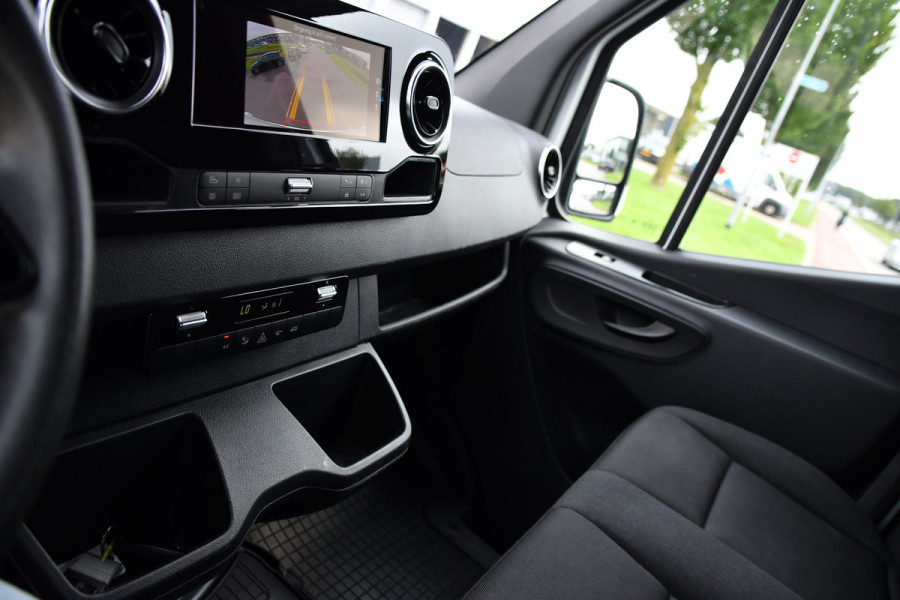 Mercedes-Benz Sprinter 319 1.9 CDI L2H1 RWD PB Edition Camera, Carplay, 190pk, LED, Trekhaak, 10,5'' Mbux, Automaat, Clima, NAVI, Uniek!