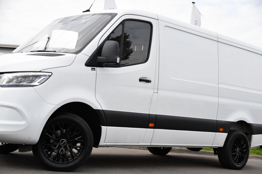 Mercedes-Benz Sprinter 319 1.9 CDI L2H1 RWD PB Edition Camera, Carplay, 190pk, LED, Trekhaak, 10,5'' Mbux, Automaat, Clima, NAVI, Uniek!