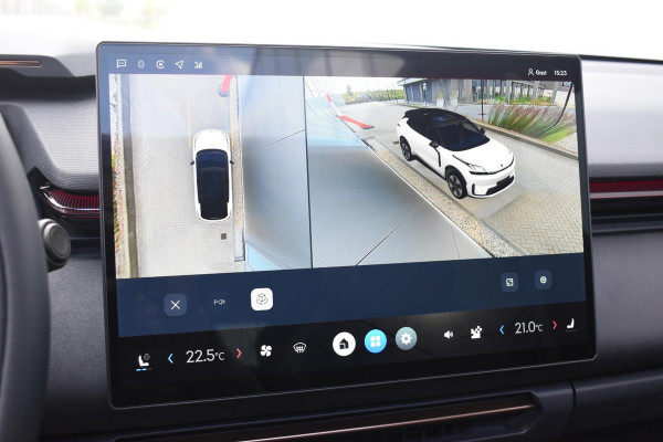 Lynk & Co 08 350PK Automaat More / Stoelventilatie / Massage / Adaptieve cruise control / Panoramadak / Stoelverwarming / Harman Kardon audio / Apple carplay / Parkeersensoren met 360 camera / Elektrische stoelen / BLIS