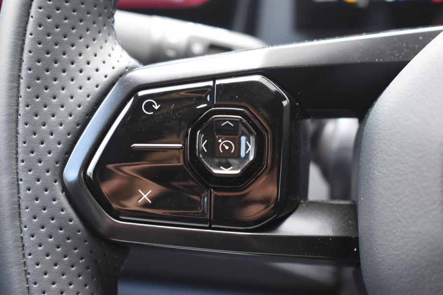Lynk & Co 08 350PK Automaat More / Stoelventilatie / Massage / Adaptieve cruise control / Panoramadak / Stoelverwarming / Harman Kardon audio / Apple carplay / Parkeersensoren met 360 camera / Elektrische stoelen / BLIS