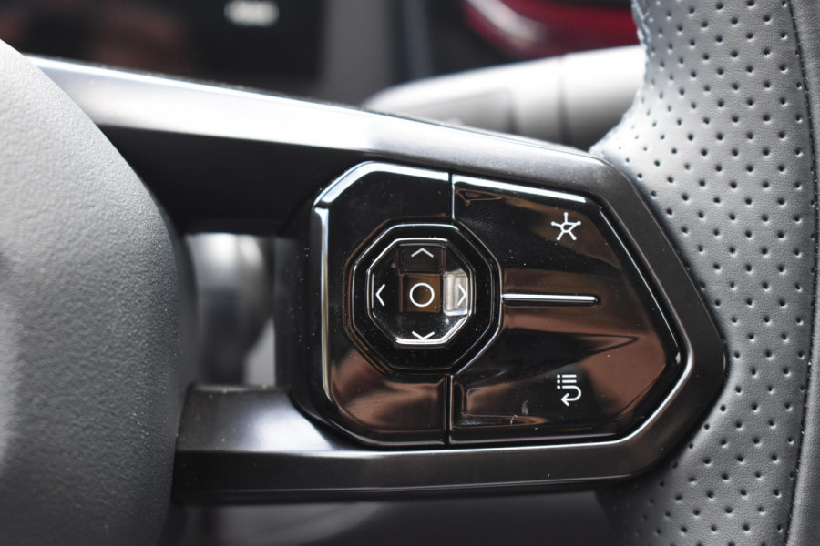 Lynk & Co 08 350PK Automaat More / Stoelventilatie / Massage / Adaptieve cruise control / Panoramadak / Stoelverwarming / Harman Kardon audio / Apple carplay / Parkeersensoren met 360 camera / Elektrische stoelen / BLIS
