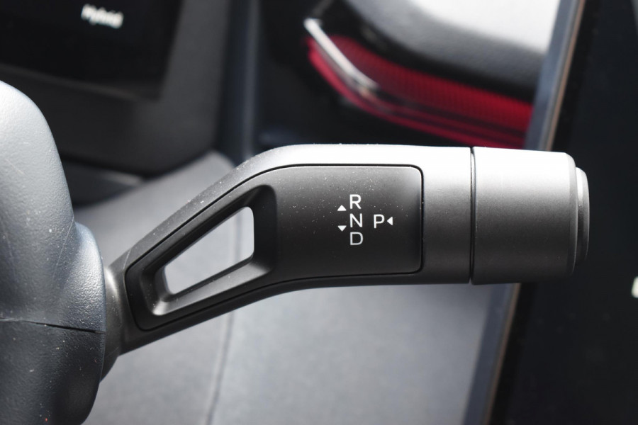 Lynk & Co 08 350PK Automaat More / Stoelventilatie / Massage / Adaptieve cruise control / Panoramadak / Stoelverwarming / Harman Kardon audio / Apple carplay / Parkeersensoren met 360 camera / Elektrische stoelen / BLIS