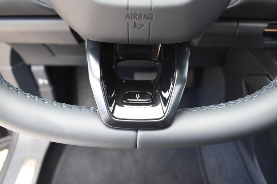 Lynk & Co 08 350PK Automaat More / Stoelventilatie / Massage / Adaptieve cruise control / Panoramadak / Stoelverwarming / Harman Kardon audio / Apple carplay / Parkeersensoren met 360 camera / Elektrische stoelen / BLIS