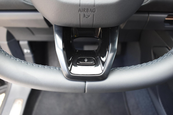 Lynk & Co 08 350PK Automaat More / Stoelventilatie / Massage / Adaptieve cruise control / Panoramadak / Stoelverwarming / Harman Kardon audio / Apple carplay / Parkeersensoren met 360 camera / Elektrische stoelen / BLIS