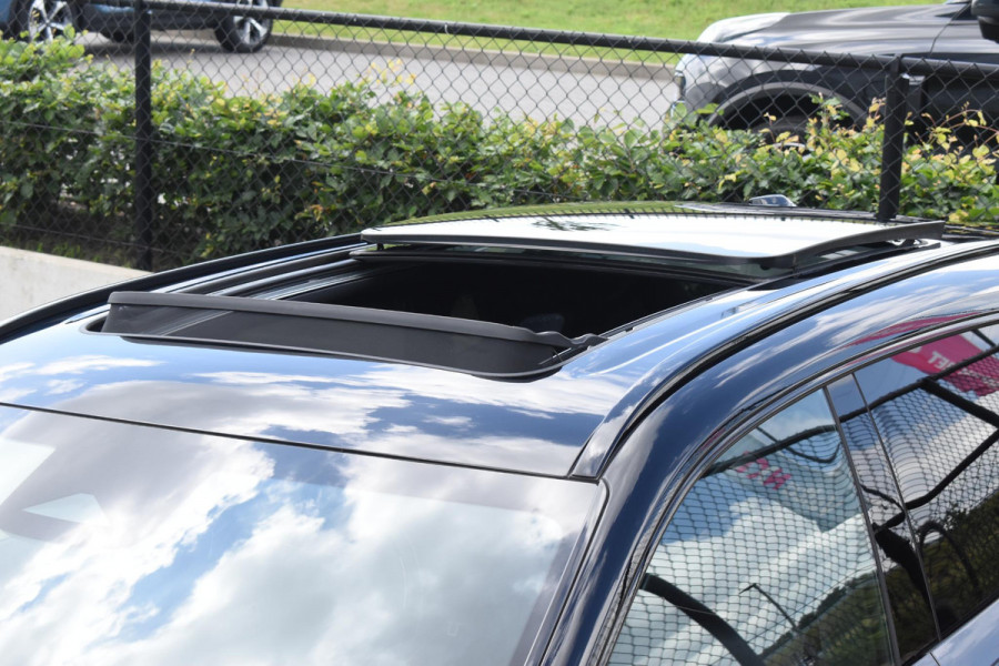 Lynk & Co 08 350PK Automaat More / Stoelventilatie / Massage / Adaptieve cruise control / Panoramadak / Stoelverwarming / Harman Kardon audio / Apple carplay / Parkeersensoren met 360 camera / Elektrische stoelen / BLIS