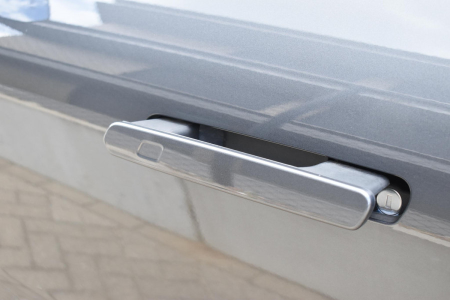 Lynk & Co 08 350PK Automaat More / Stoelventilatie / Massage / Adaptieve cruise control / Panoramadak / Stoelverwarming / Harman Kardon audio / Apple carplay / Parkeersensoren met 360 camera / Elektrische stoelen / BLIS