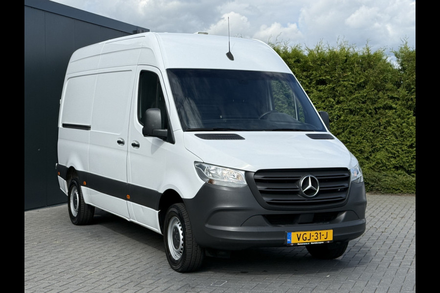 Mercedes-Benz Sprinter 316 CDI 164 PK AUTOMAAT / L2H2 / HYDR. LAADKLEP / AFNEEMBARE 2.8 TONS TREKHAAK / CAMERA / 1e EIG.