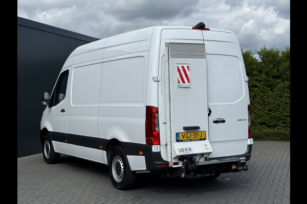 Mercedes-Benz Sprinter 316 CDI 164 PK AUTOMAAT / L2H2 / HYDR. LAADKLEP / AFNEEMBARE 2.8 TONS TREKHAAK / CAMERA / 1e EIG.
