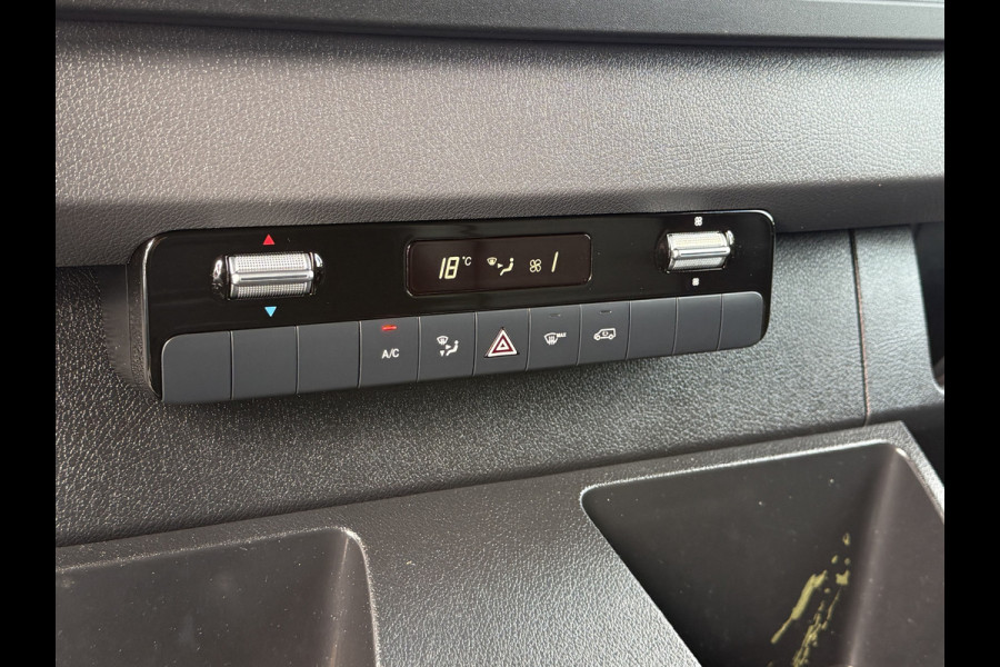Mercedes-Benz Sprinter 316 CDI 164 PK AUTOMAAT / L2H2 / HYDR. LAADKLEP / AFNEEMBARE 2.8 TONS TREKHAAK / CAMERA / 1e EIG.