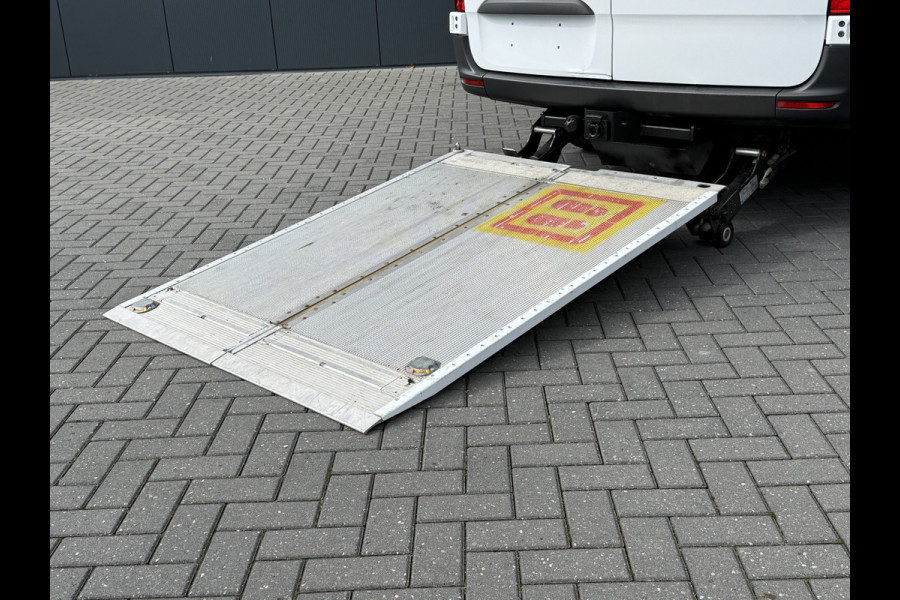 Mercedes-Benz Sprinter 316 CDI 164 PK AUTOMAAT / L2H2 / HYDR. LAADKLEP / AFNEEMBARE 2.8 TONS TREKHAAK / CAMERA / 1e EIG.