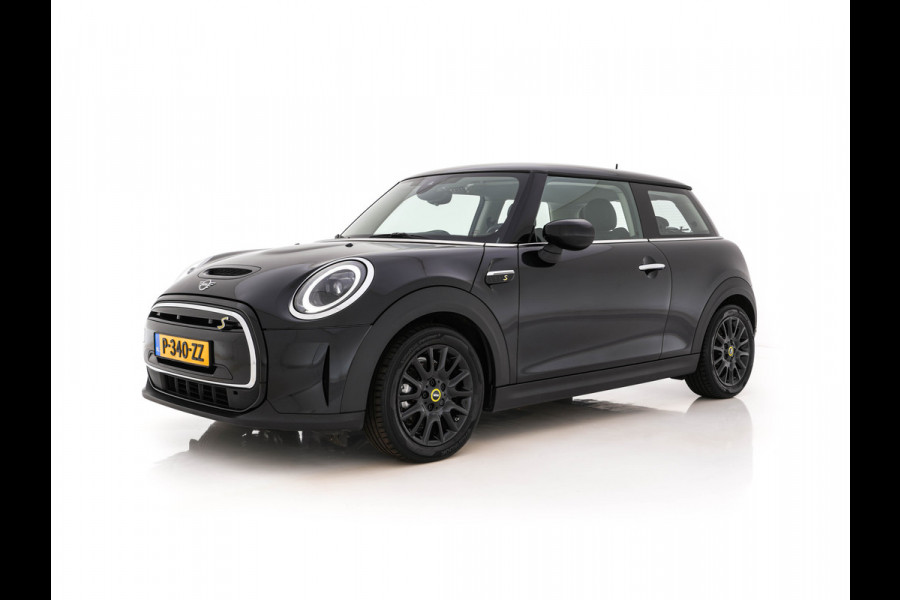MINI Electric MINI Yours 33 kWh [3-Fase-11kW] {SoH-96%} (INCL-BTW) Aut. *HEATPUMP | LEATHER-ALCANTARA | FULL-LED | NAVI-FULLMAP | SPORTSEATS | AMBIENTLIGHT | DIGI-COCKPIT | DAB+ | ECC | PDC | CRUISE | 16''ALU*