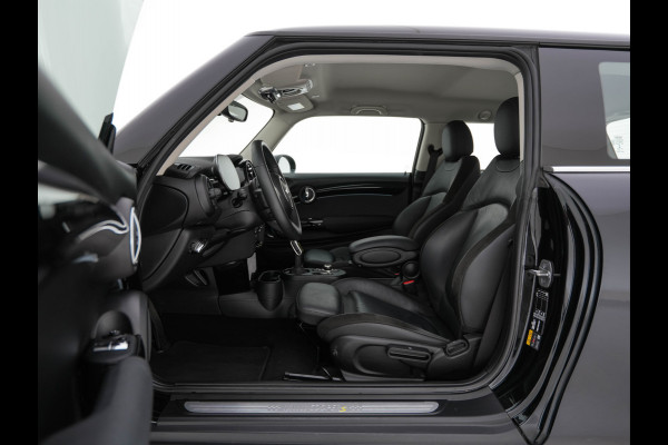 MINI Electric MINI Yours 33 kWh [3-Fase-11kW] {SoH-96%} (INCL-BTW) Aut. *HEATPUMP | LEATHER-ALCANTARA | FULL-LED | NAVI-FULLMAP | SPORTSEATS | AMBIENTLIGHT | DIGI-COCKPIT | DAB+ | ECC | PDC | CRUISE | 16''ALU*