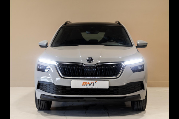 Škoda Kamiq 1.0 TSI Sport Business / 110pk / Panorama dak / Achteruitrij camera / Stoelverwarming /