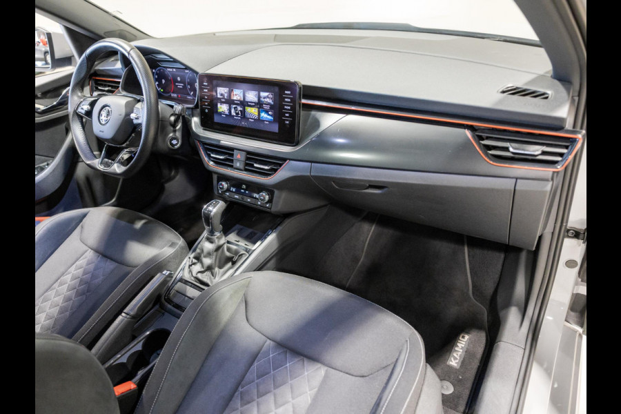 Škoda Kamiq 1.0 TSI Sport Business / 110pk / Panorama dak / Achteruitrij camera / Stoelverwarming /