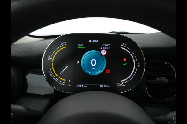 MINI Electric MINI Yours 33 kWh [3-Fase-11kW] {SoH-96%} (INCL-BTW) Aut. *HEATPUMP | LEATHER-ALCANTARA | FULL-LED | NAVI-FULLMAP | SPORTSEATS | AMBIENTLIGHT | DIGI-COCKPIT | DAB+ | ECC | PDC | CRUISE | 16''ALU*