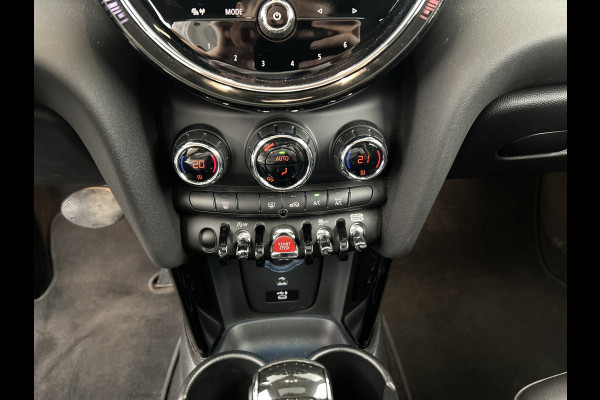 MINI 5-deurs 1.5 Cooper Camden /Panodak/Leder/Carplay/Cruise control