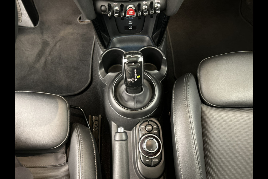 MINI 5-deurs 1.5 Cooper Camden /Panodak/Leder/Carplay/Cruise control