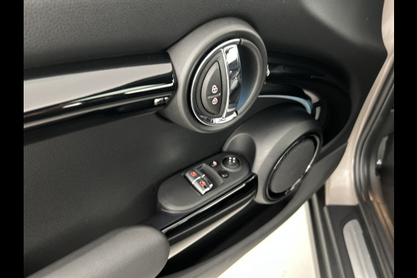 MINI 3-deurs 1.5 Cooper MINI Classic /Panodak/HUD/Cruise/stoelV/Keyless