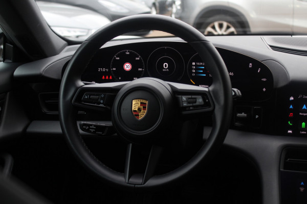 Porsche Taycan Performance 84 kWh / SoH 89,3% / Panoramadak / Camera / Luchtvering / 20'' / Leder / CarPlay / Stoelverwarming / DAB / ACC