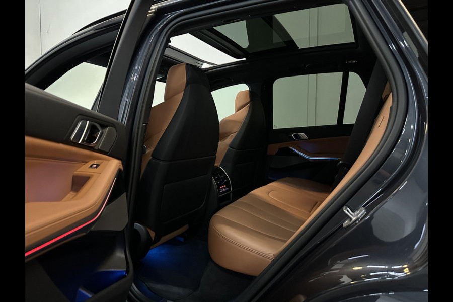 BMW X5 45e M-Performance Seats | 360 View | Panorama | ACC | Kristal pook | Head-Up | Laser-LED | Memory | Harman-Kardon | Keyless-Go | Trekhaak | Drive Assist Pro. | Leder | 4-Zone Clima | Standkachel | Rijklaarprijs & Bovag garantie | Carplay | Draadloos Laden | DAB | Sfeerverlichting |