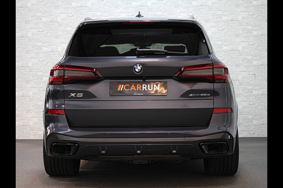 BMW X5 45e M-Performance Seats | 360 View | Panorama | ACC | Kristal pook | Head-Up | Laser-LED | Memory | Harman-Kardon | Keyless-Go | Trekhaak | Drive Assist Pro. | Leder | 4-Zone Clima | Standkachel | Rijklaarprijs & Bovag garantie | Carplay | Draadloos Laden | DAB | Sfeerverlichting |
