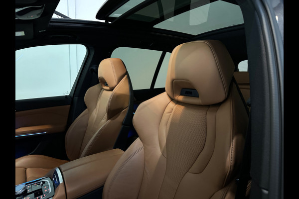 BMW X5 45e M-Performance Seats | 360 View | Panorama | ACC | Kristal pook | Head-Up | Laser-LED | Memory | Harman-Kardon | Keyless-Go | Trekhaak | Drive Assist Pro. | Leder | 4-Zone Clima | Standkachel | Rijklaarprijs & Bovag garantie | Carplay | Draadloos Laden | DAB | Sfeerverlichting |