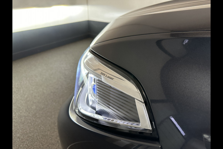 BMW X5 45e M-Performance Seats | 360 View | Panorama | ACC | Kristal pook | Head-Up | Laser-LED | Memory | Harman-Kardon | Keyless-Go | Trekhaak | Drive Assist Pro. | Leder | 4-Zone Clima | Standkachel | Rijklaarprijs & Bovag garantie | Carplay | Draadloos Laden | DAB | Sfeerverlichting |