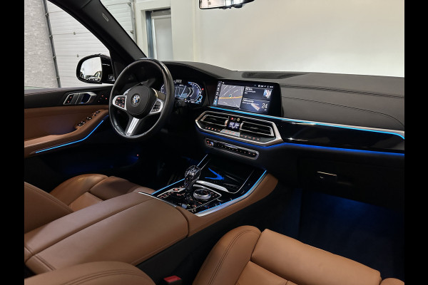 BMW X5 45e M-Performance Seats | 360 View | Panorama | ACC | Kristal pook | Head-Up | Laser-LED | Memory | Harman-Kardon | Keyless-Go | Trekhaak | Drive Assist Pro. | Leder | 4-Zone Clima | Standkachel | Rijklaarprijs & Bovag garantie | Carplay | Draadloos Laden | DAB | Sfeerverlichting |