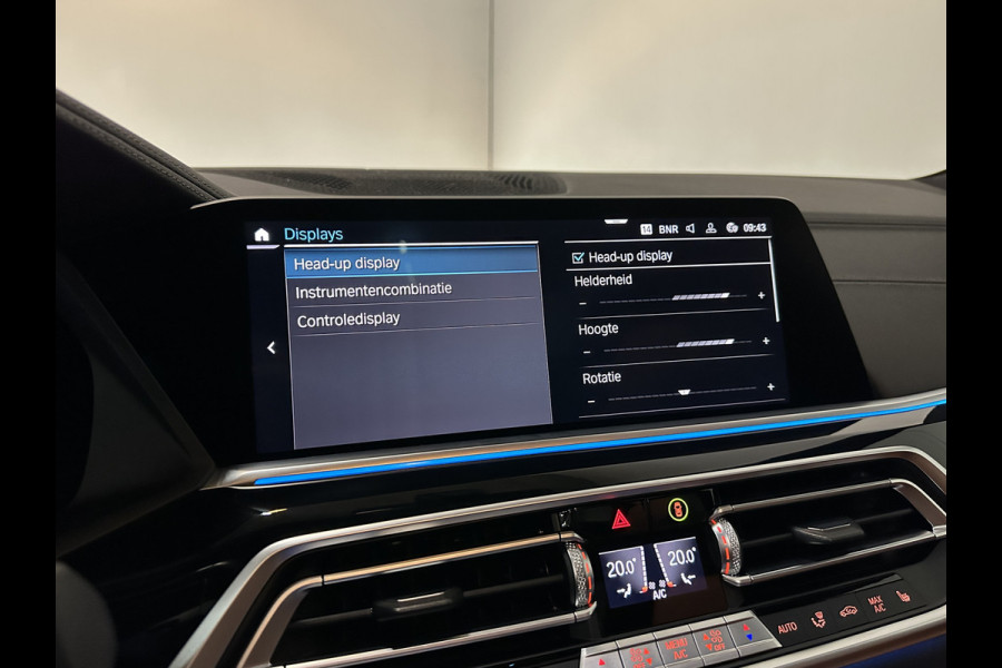 BMW X5 45e M-Performance Seats | 360 View | Panorama | ACC | Kristal pook | Head-Up | Laser-LED | Memory | Harman-Kardon | Keyless-Go | Trekhaak | Drive Assist Pro. | Leder | 4-Zone Clima | Standkachel | Rijklaarprijs & Bovag garantie | Carplay | Draadloos Laden | DAB | Sfeerverlichting |