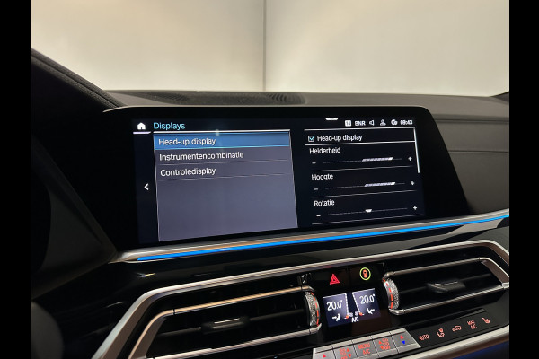 BMW X5 45e M-Performance Seats | 360 View | Panorama | ACC | Kristal pook | Head-Up | Laser-LED | Memory | Harman-Kardon | Keyless-Go | Trekhaak | Drive Assist Pro. | Leder | 4-Zone Clima | Standkachel | Rijklaarprijs & Bovag garantie | Carplay | Draadloos Laden | DAB | Sfeerverlichting |