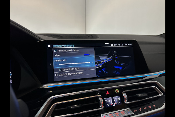BMW X5 45e M-Performance Seats | 360 View | Panorama | ACC | Kristal pook | Head-Up | Laser-LED | Memory | Harman-Kardon | Keyless-Go | Trekhaak | Drive Assist Pro. | Leder | 4-Zone Clima | Standkachel | Rijklaarprijs & Bovag garantie | Carplay | Draadloos Laden | DAB | Sfeerverlichting |