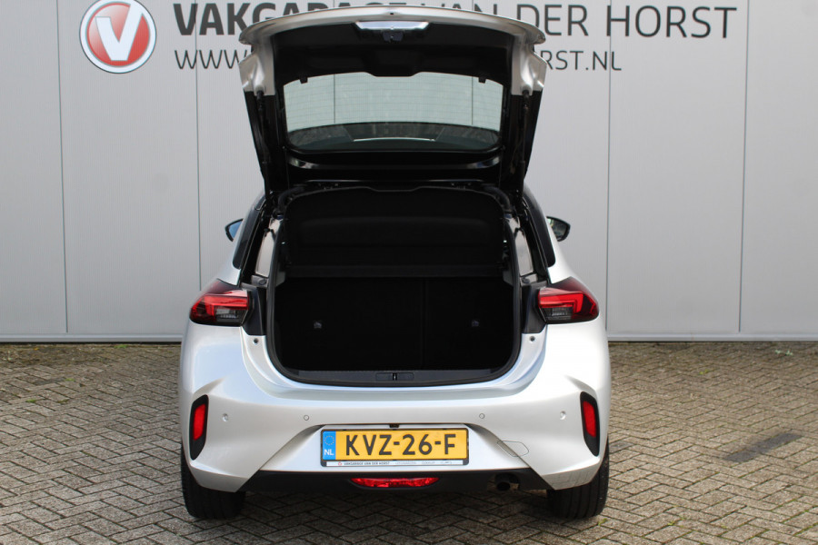 Opel Corsa 1.2-75pk Sport. In nieuwstaat verkerende Opel Corsa ! Autm. airco, cruise control, Apple Carplay/Android auto, Camera, LED verl., side- en lane assist, Stoel- en stuurwiel verwarming, Panoramadak, Parkeersensoren etc.