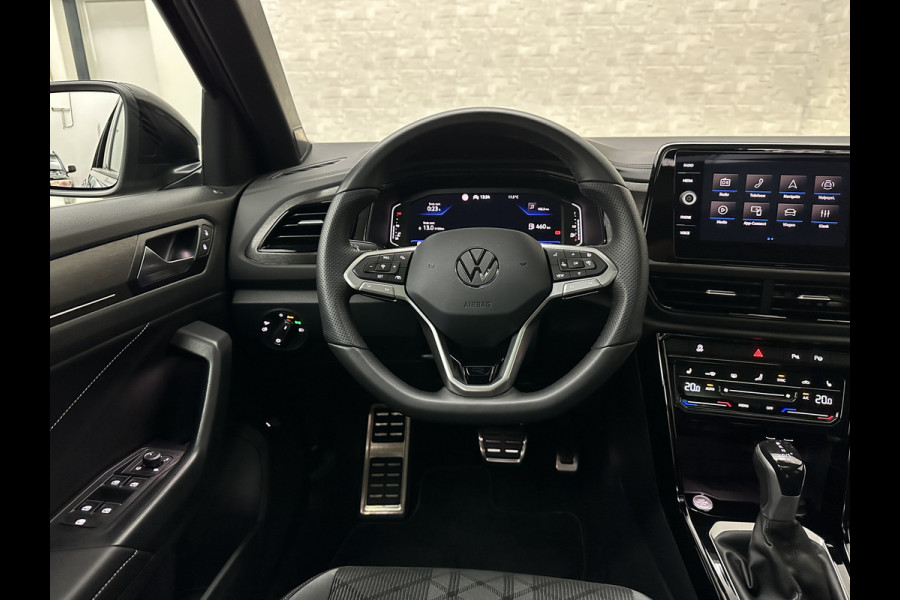 Volkswagen T-Roc 1.5 TSI R-Line | Panorama | IQ-Light | ACC | Black-Line | Keyless-Entry | 19 inch | Carplay | Stuurverwarming | Dodehoek | Virtual-Cockpit | Stoelverwarming | Leder Dashboard | Climate Control | Autom. Parkeren | Autom. Achterklep | Draadloos Laden |