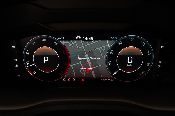 Škoda Karoq 1.6 TDI Style Business Cruise/Climate VCP Carplay Navi Automaat
