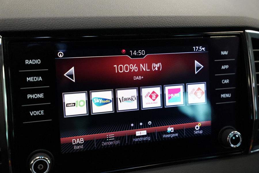Škoda Karoq 1.6 TDI Style Business Cruise/Climate VCP Carplay Navi Automaat