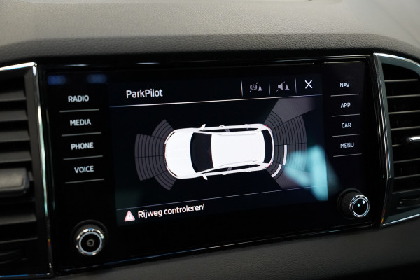 Škoda Karoq 1.6 TDI Style Business Cruise/Climate VCP Carplay Navi Automaat
