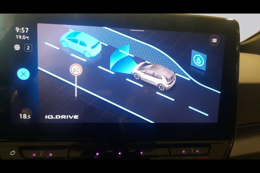 Volkswagen ID.3 45 kWh Pure SOH 89% | App Connect | Navigatie | 18" | Privacy Glass | Demo TH