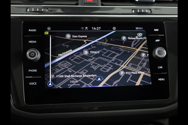 Volkswagen Tiguan 1.5 TSI R-Line Business+ 150pk Automaat (DSG) | Navigatie | Panoramadak | Trekhaak (Zwenkbaar) | Parkeersensoren (Park assist) | Achteruitrijcamera | Achterklep Electrise | Black optie pakket |