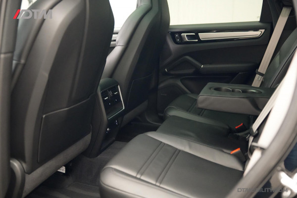 Porsche Cayenne Coupé 3.0 E-Hybrid Platinum Edition | Panorama | Trekhaak