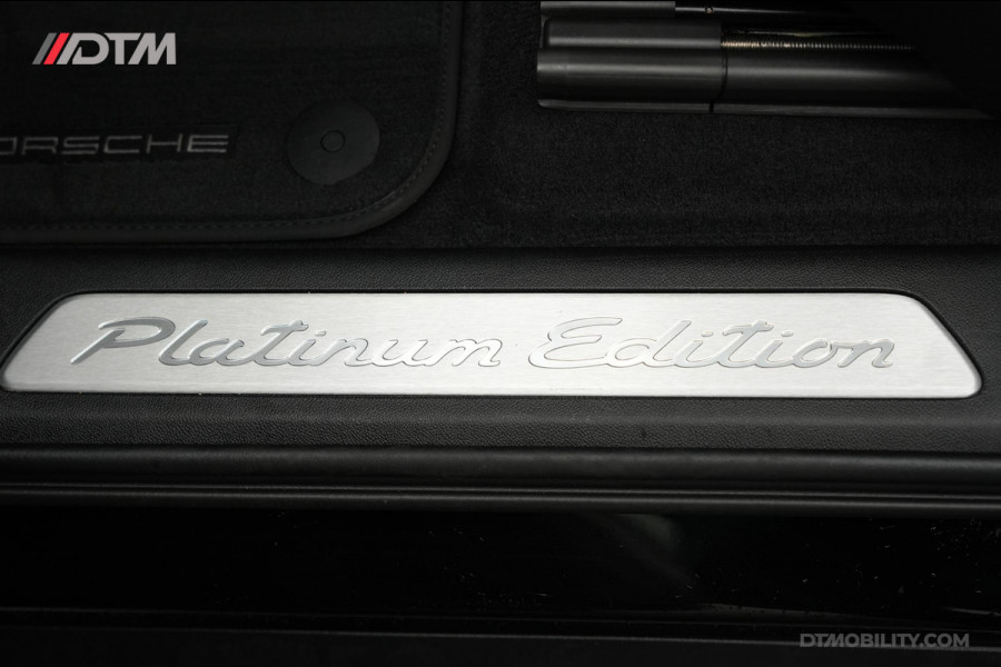 Porsche Cayenne Coupé 3.0 E-Hybrid Platinum Edition | Panorama | Trekhaak
